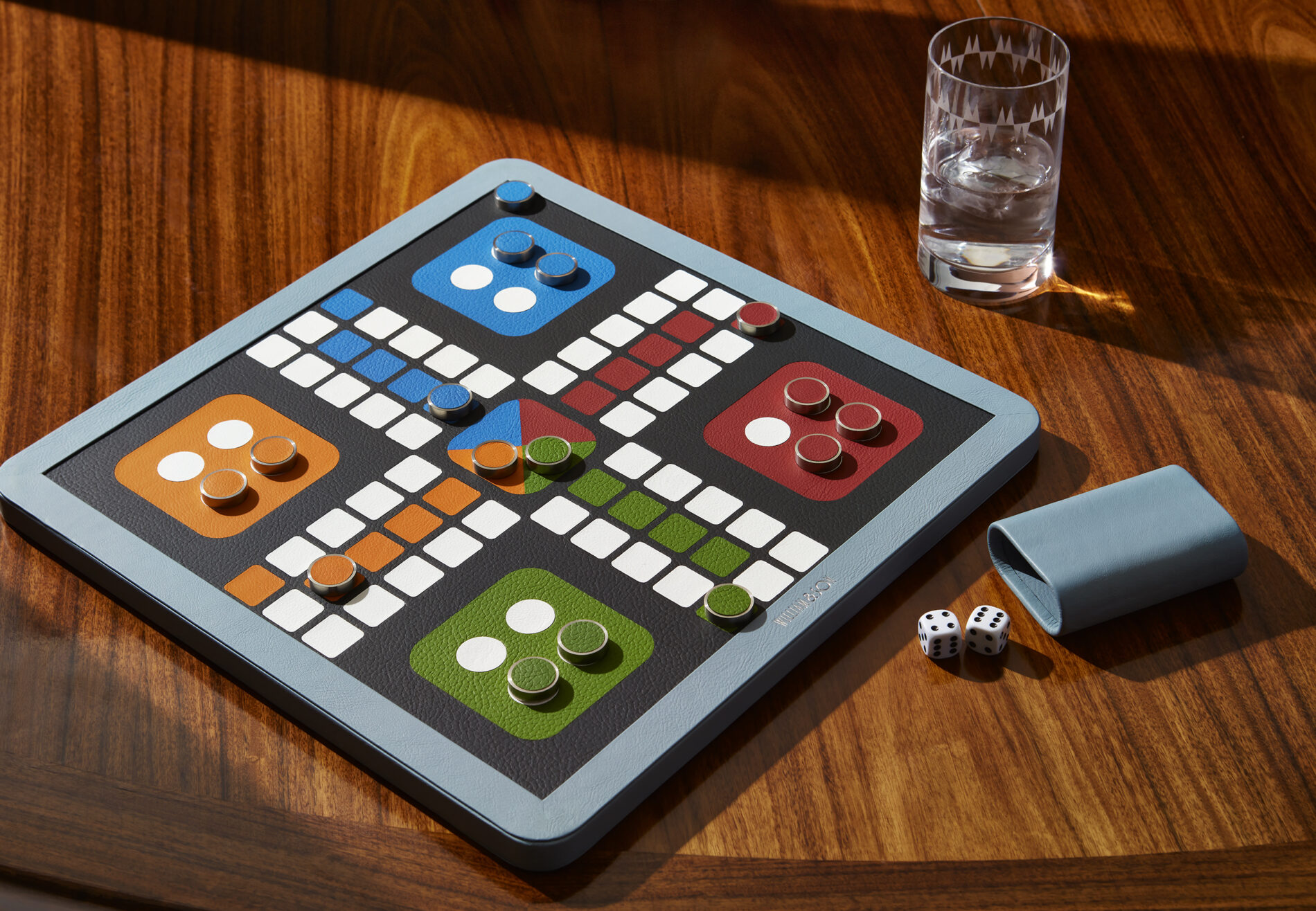 rt_LUDO0232